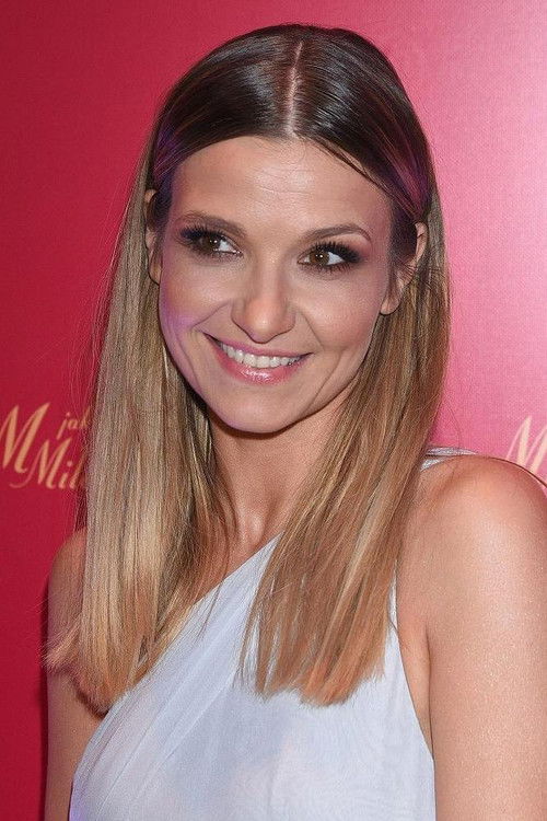 Joanna Koroniewska as Paula