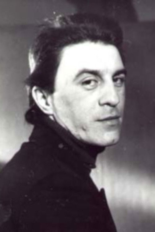 Rostyslav Bikulov as Ivan