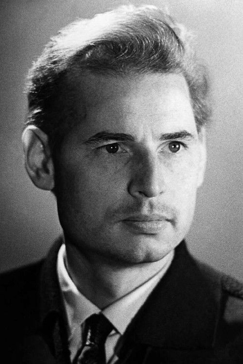 Anatoli Adoskin as Мамонтов