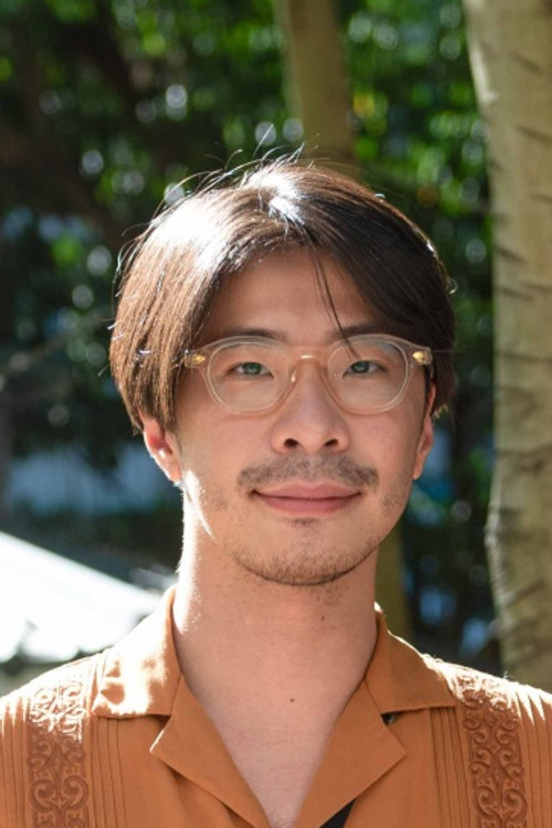 Jia-Bo Jhong as Live stream host