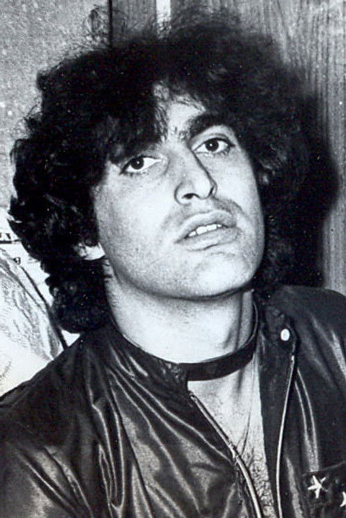 Aleksandr Sado as Singing Mask