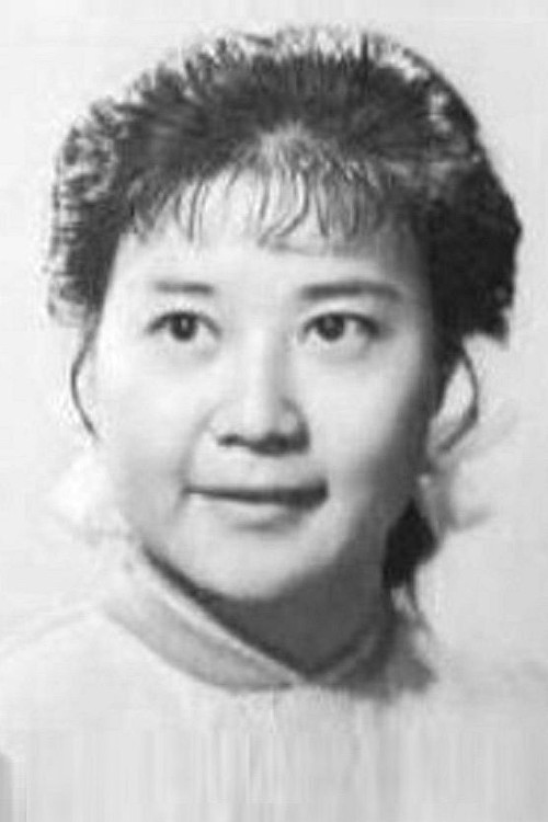 Qi Shufang as Chang, Bao