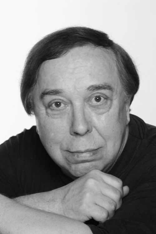 Vladimir Firsov as аптекарь Флеран