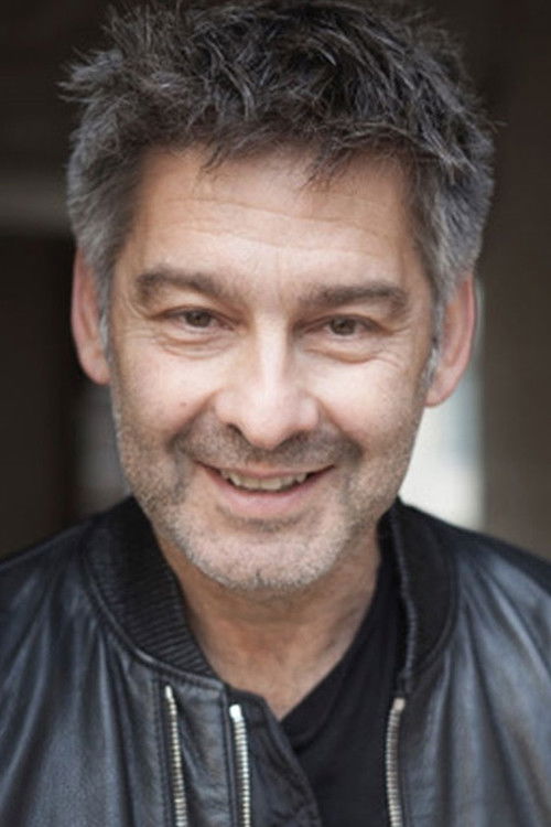 Laurent Klug as Jean Queyrac
