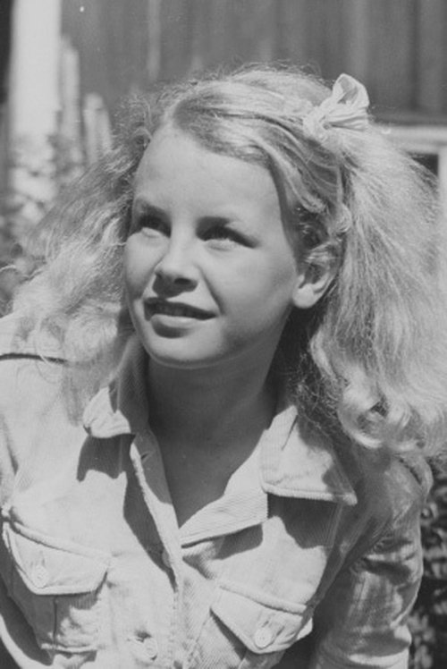 Ann-Marie Skoglund as Eva-Lotta Lisander