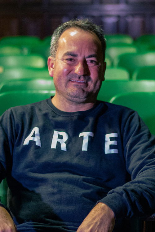 Cleber Machado as Robério di Nelson (repórter)