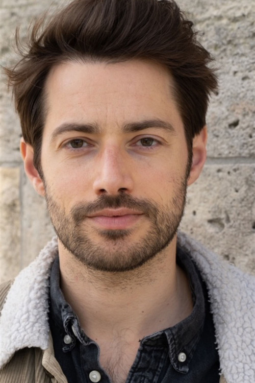 Jérémy Charvet as Thierry