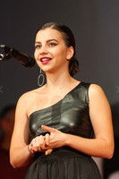 Voica Oltean as Simona Paraschiv