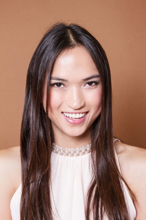 Angel Qinan as Summer