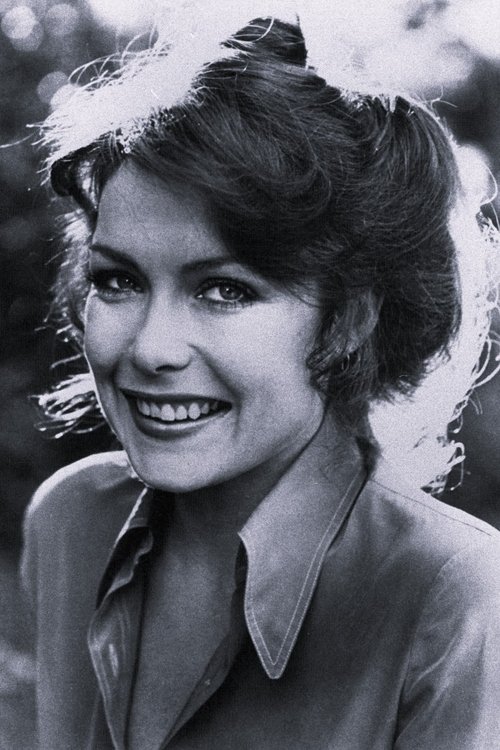 Cassie Yates as Dorie