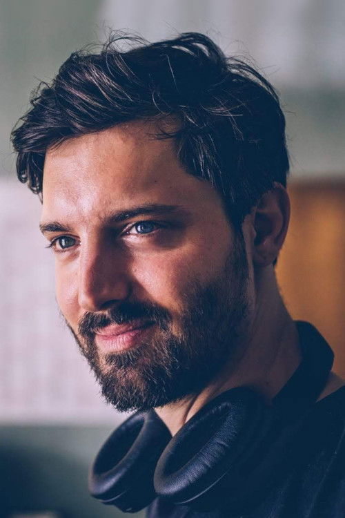 Joseph Bolz as Sven Gutmann