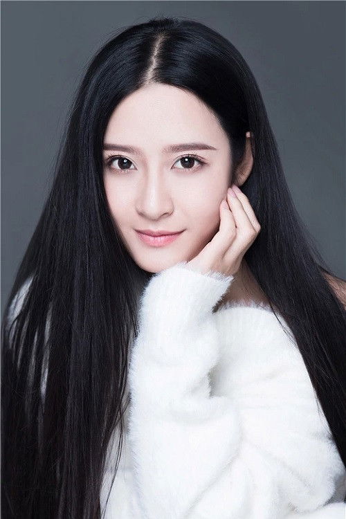 Wu Di as Aunt Thirteen