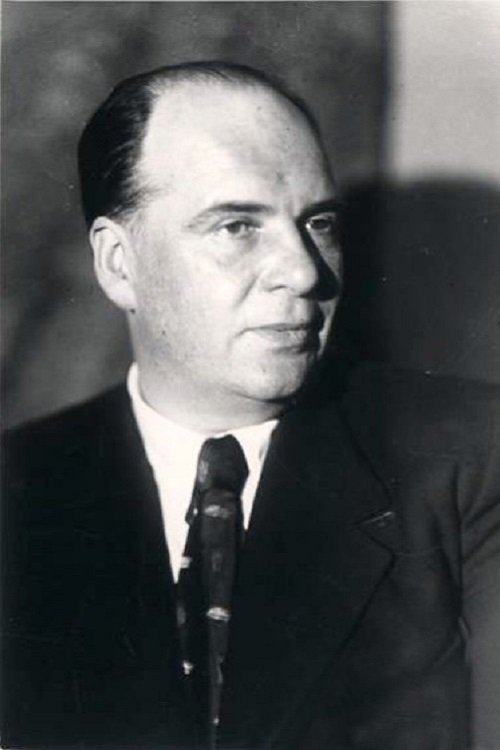 Nikolai Ryzhov as боцман