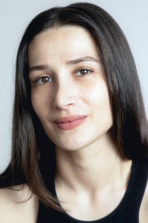 Julia Chiche as Nadia