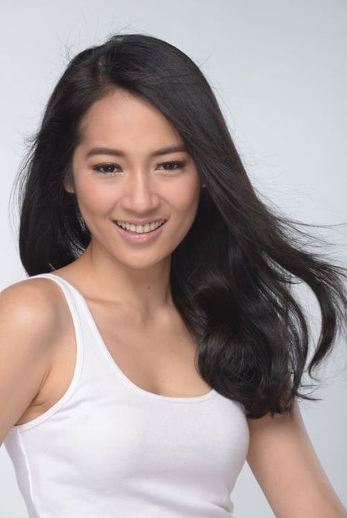 Niken Anjani as Saskia