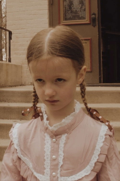 Maggie Leck as Kid Nora