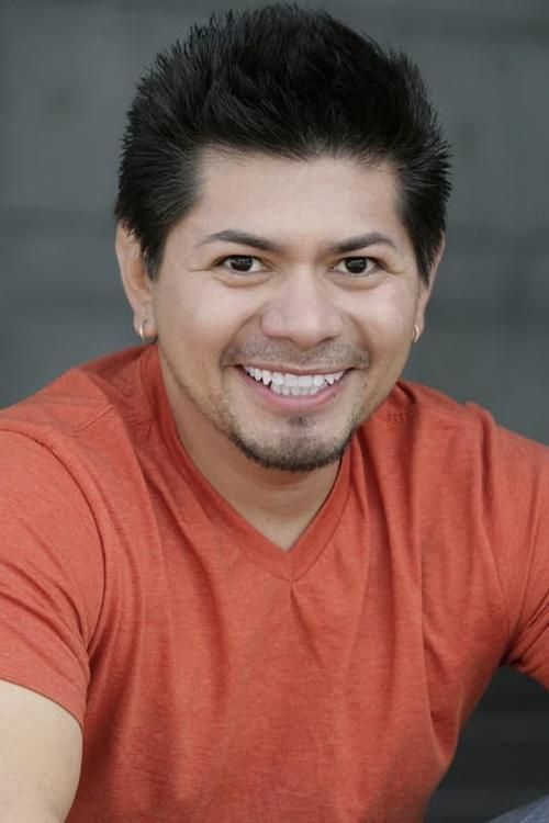 Eduardo Ambriz DeColosio as Eduardo Ruiz