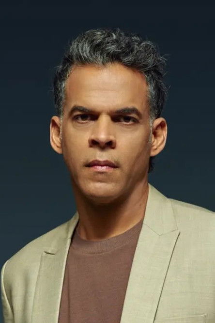 Vikramaditya Motwane as Employee in K's Office