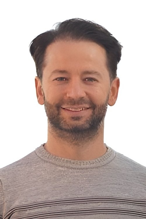 Serkan Atar as Cemal Komutan