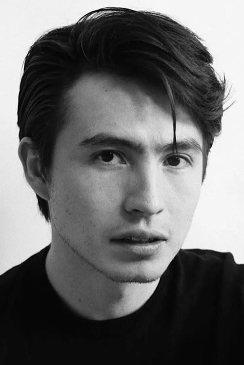 Luis Curiel as Rodolfo