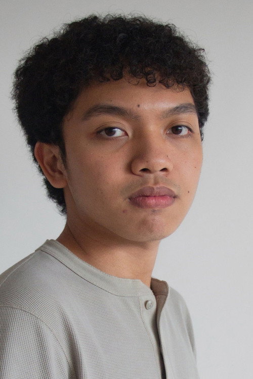 Vinh Marco as Lounging Student