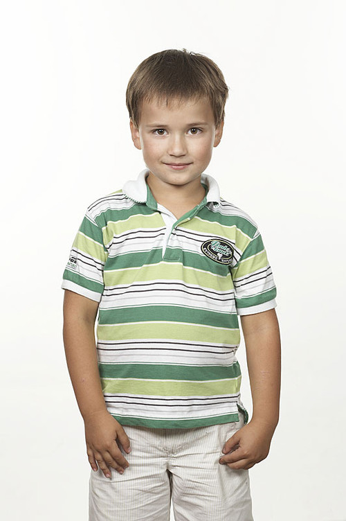 Влад Денякин as Тимоша, племянник Алины