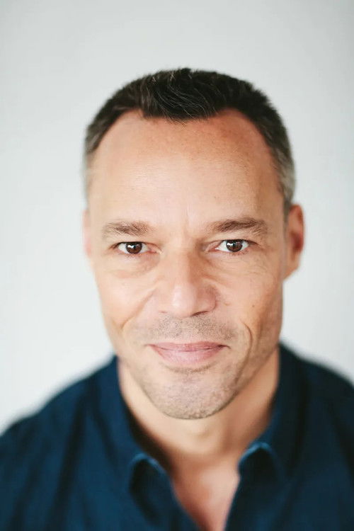 Hans Goedkoop as Self