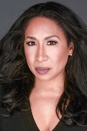 Karen Chilton as Lynn