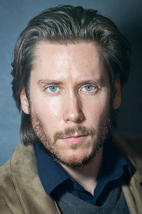 Alexandro Albrechtsen Aguirre as Esben