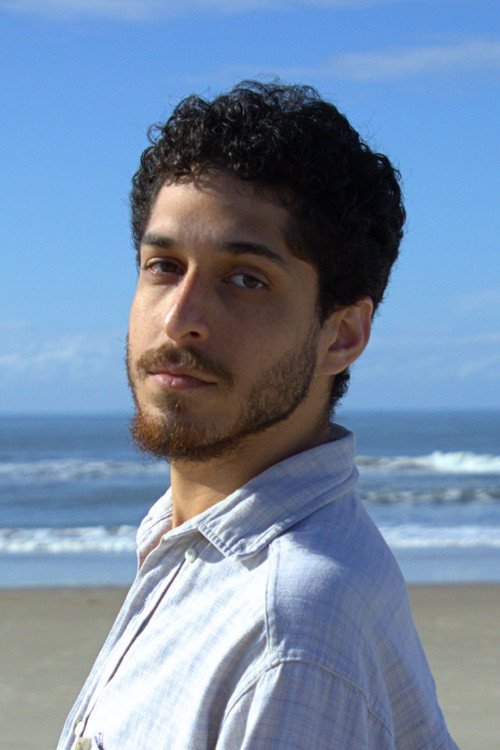 Leonardo Vieira Mendonça as The Cameraman