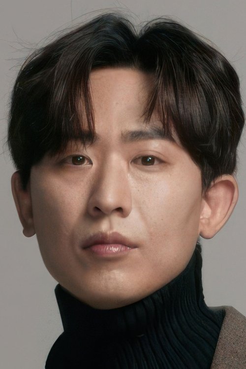 Jo Yong-jun as Detective Kim
