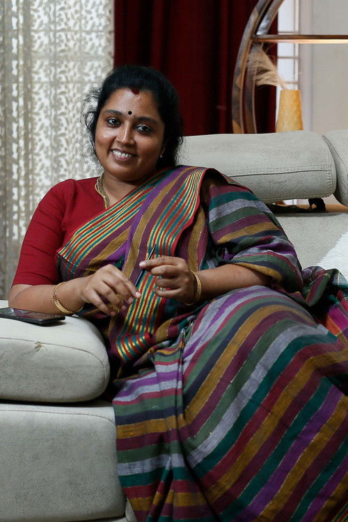 Gayathri as Lalitha