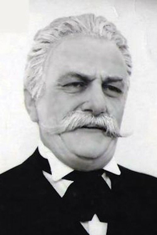 Pjetër Gjoka as Gjyshi