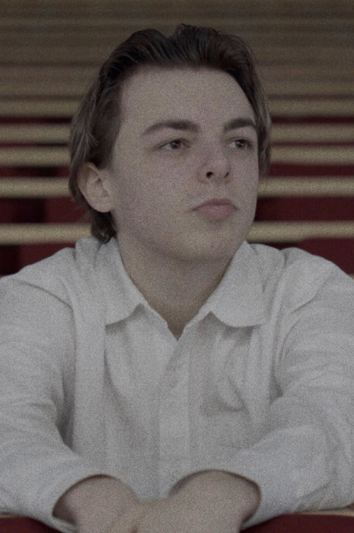 Axel Rimlinger as Pianiste