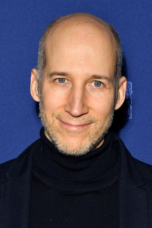 Juan Antín as Mercano