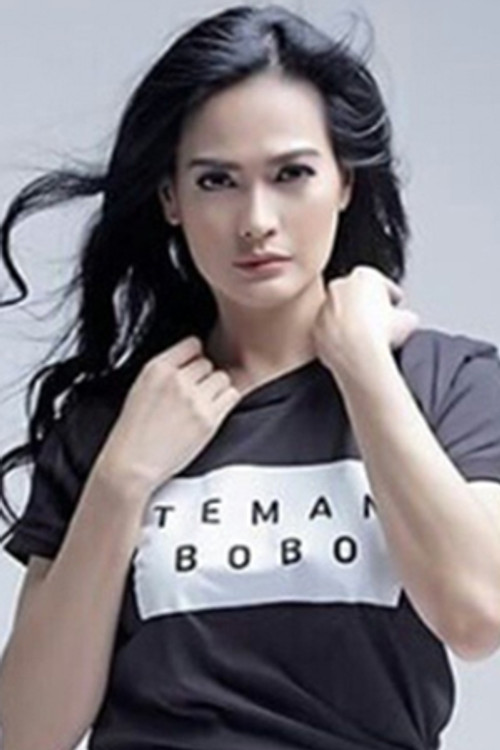 Herfiza Novianti as Kayla