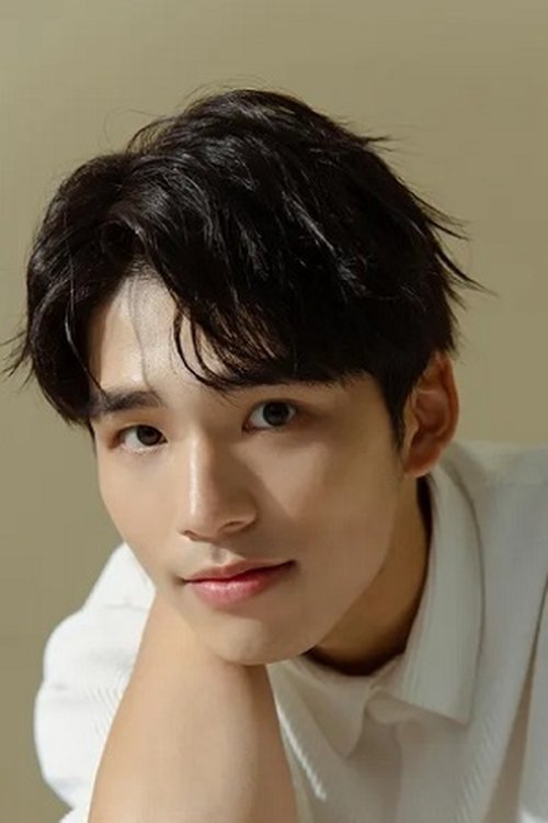 Boris Wang as Hong Jen Jiang / Hong