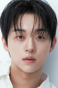 Yu Sin as Lee Ju-won