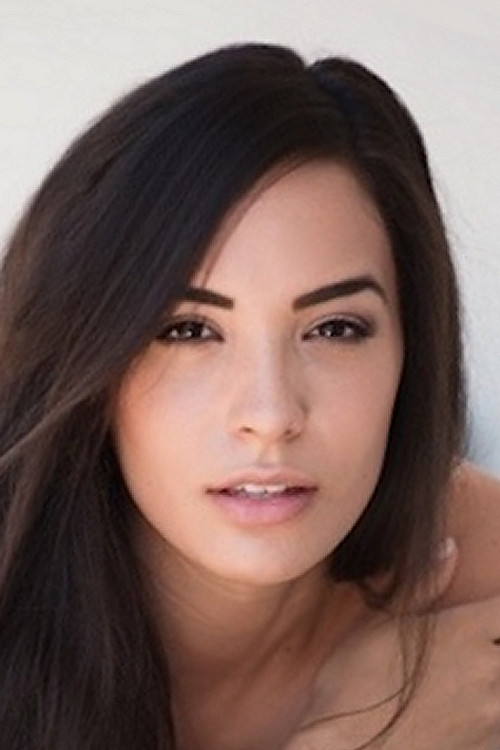 Laura Hine as Shannon