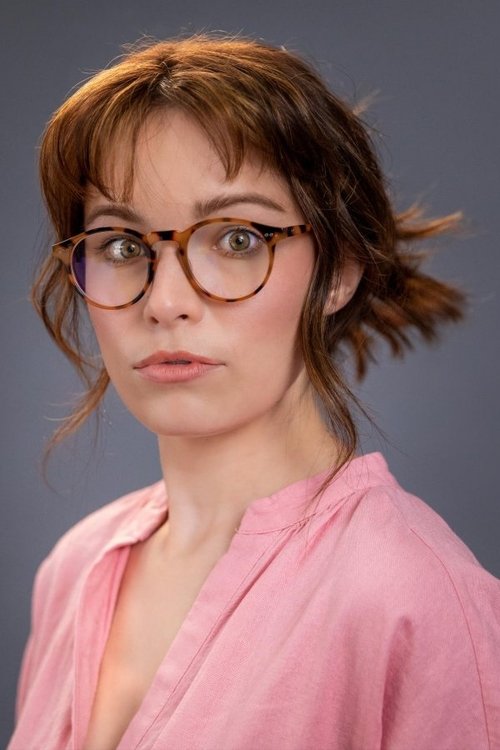 Naomi Prentice as Naomi