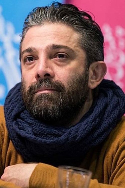 Houman Kiai as Hamid