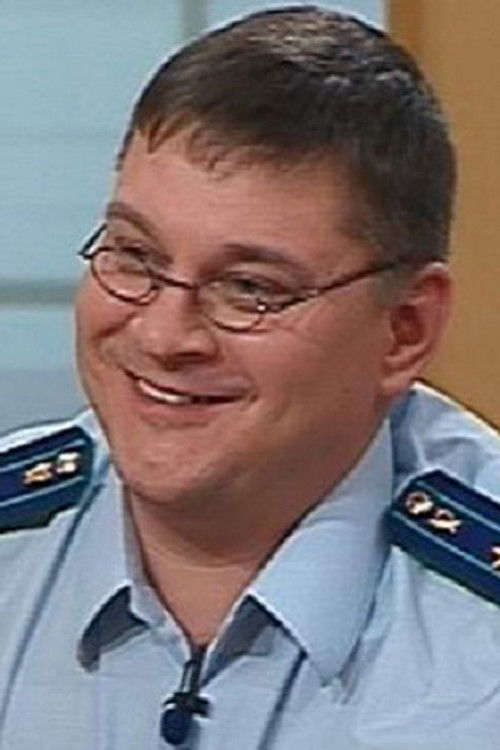 Aleksei Timoshkin as Илья Степанович