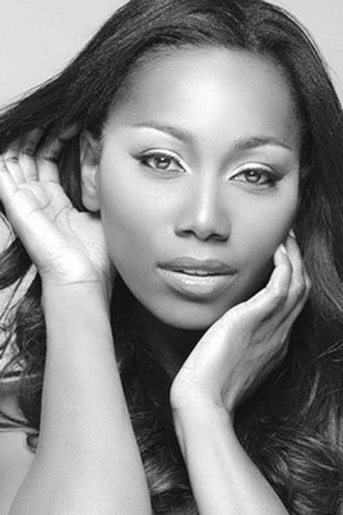 Kelly Palacios as Colombiana