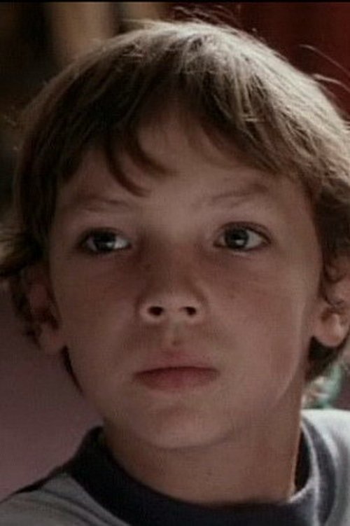 Olivier Tuinier as Mickey