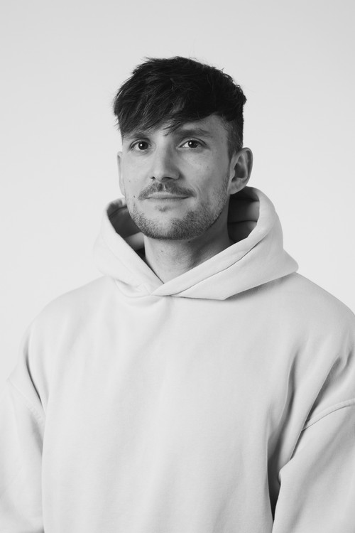 Matthias Wissmann as graue Kapuze