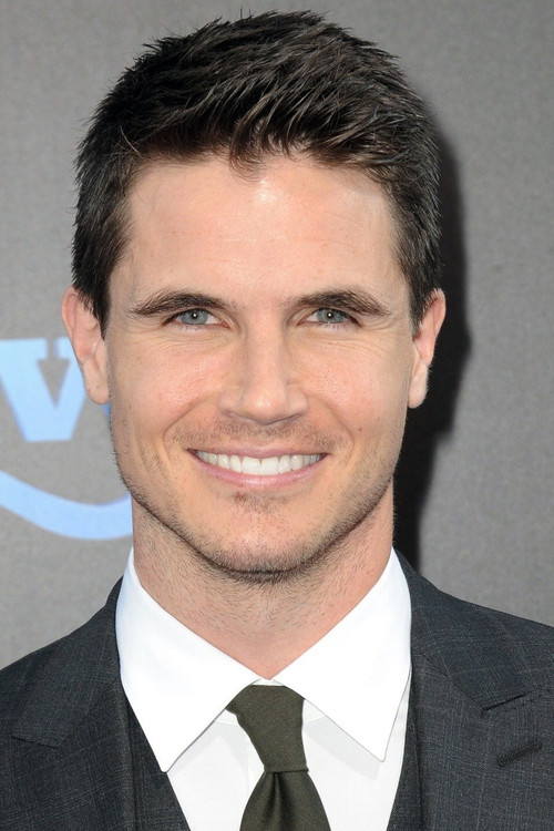 Robbie Amell as Jared