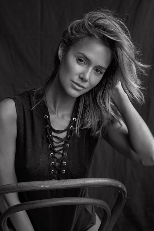 Lygie Duvivier as Alexia