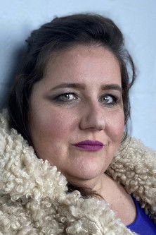 Amanda Reed as Brenda