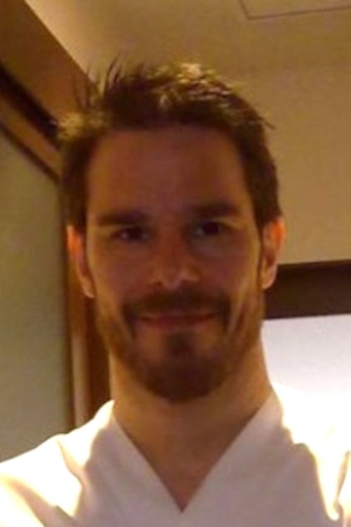 Álvaro Martín Ronco as Artal