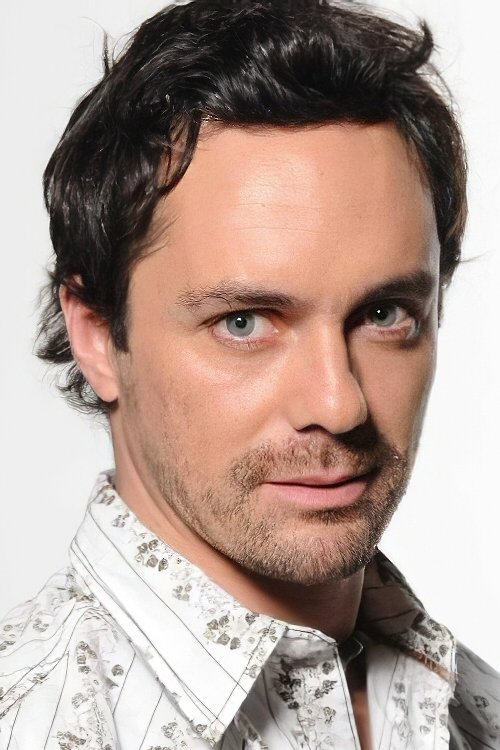 César Sepúlveda as Felipe Tomic